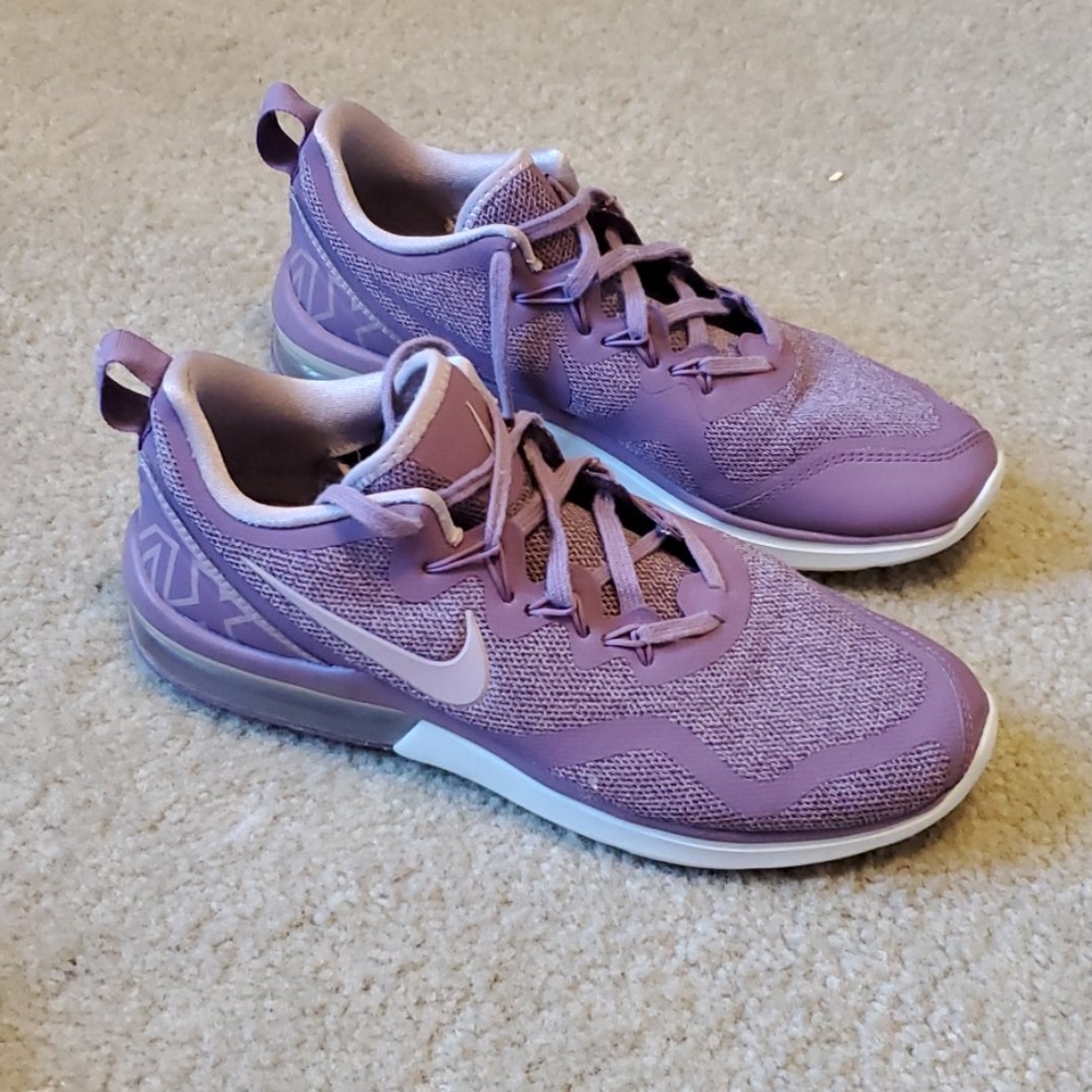 Purple Nike Woman Air Max Fury Low Top Lace Up